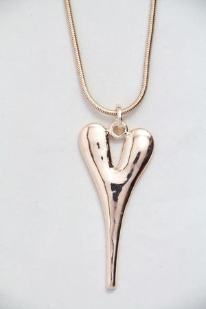 Open image in slideshow, Rose Gold Heart Necklace
