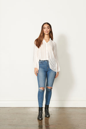 Open image in slideshow, Jeans with Rip Knee
